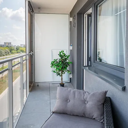 Rentplanet - Apartamenty Pileckiego Warsaw Exterior photo
