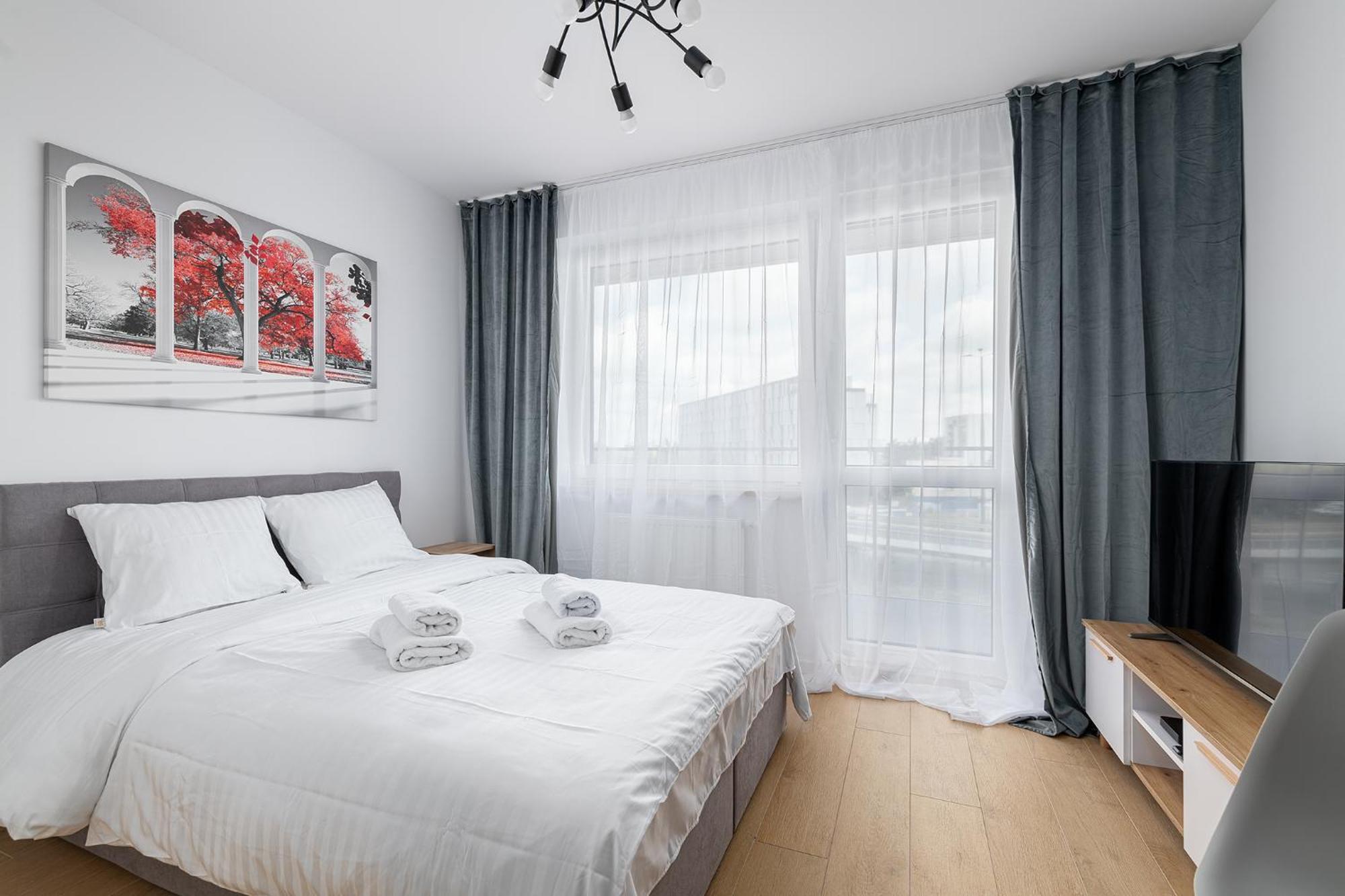 Rentplanet - Pileckiego Apartment