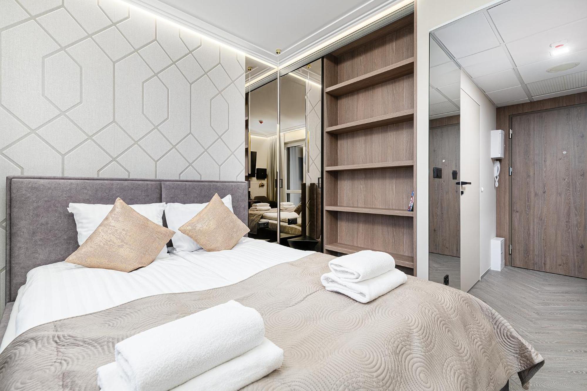 Rentplanet - Pileckiego Warschau